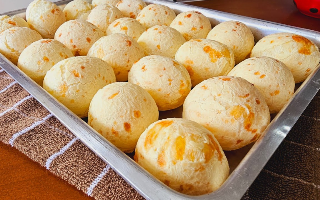 Pão de Queijo Mineiro: Receita Tradicional, Fofinha e Fácil de Fazer Pão de Queijo Mineiro