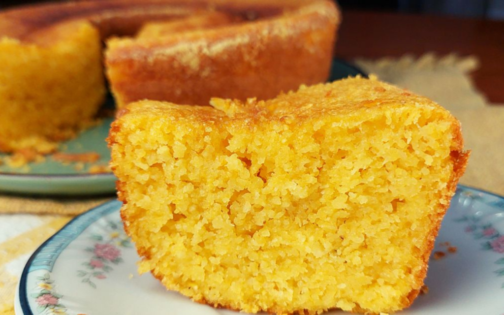 Bolo de Milho de Lata: O Bolo Fofinho, Cremoso e Muito Fácil que Eu Faço em Casa Bolo de Milho de Lata