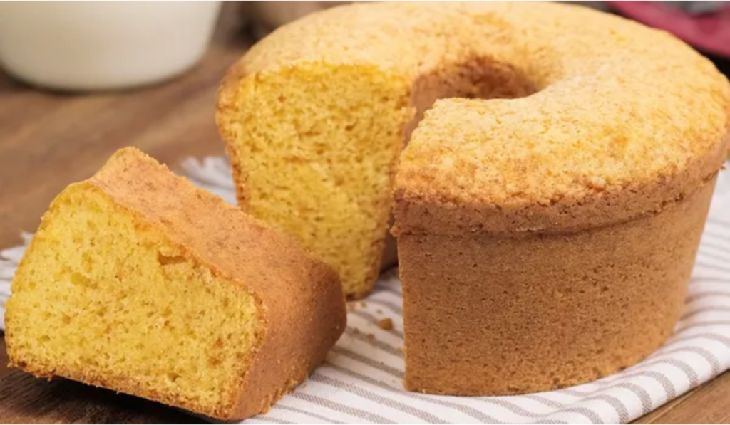 Bolo de Fubá Cremoso: Receita Tradicional, Fácil e Irresistível Bolo de Fubá Cremoso